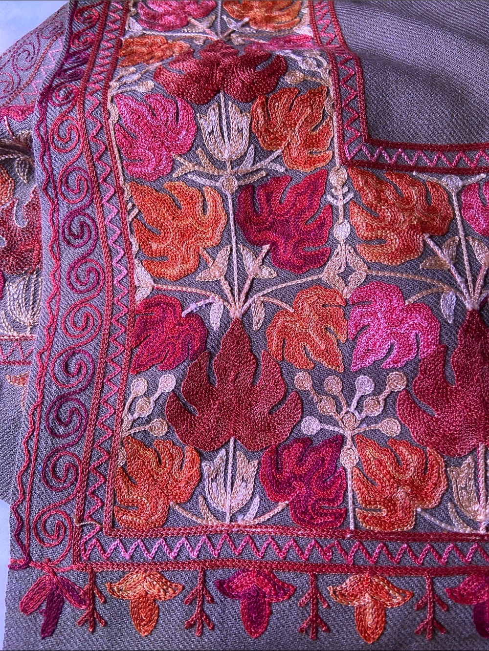 Embroidered Table Runner - Picture 4 of 6